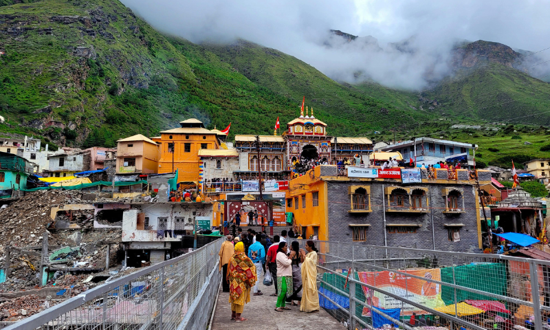 Top 5 Best Hotels Near Badrinath Temple